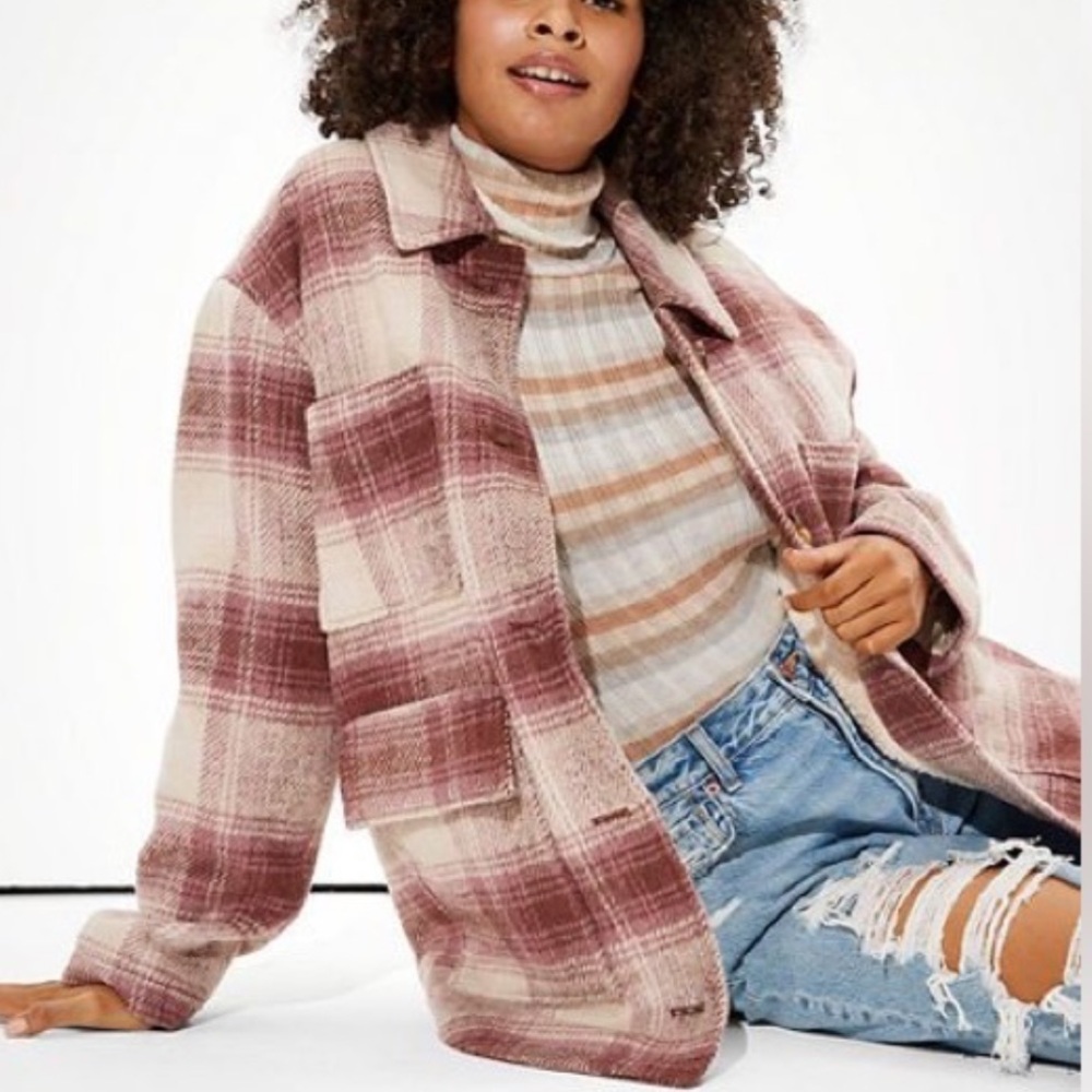 American Eagle AE Oversized Plaid Button-Up Jacket Sz M in purple tan color